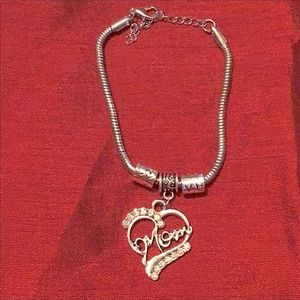Charm Mom bracelet silvertone
